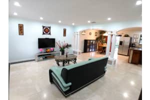 1046 Raintree Dr, Palm Beach Gardens, FL 33410, Sold 06/25/18