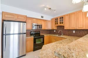 704 SE 2nd Ave, Deerfield Beach, FL 33441, Sold 07/02/18