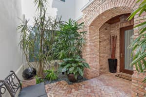 825 NE 1st St, Delray Beach, FL 33483, Sold 06/08/18