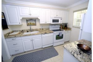 29 Yacht Club Dr, North Palm Beach, FL 33408, Sold 11/02/18