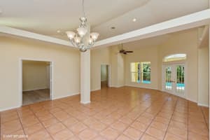 3825 7th Ln, Vero Beach, FL 32968, Sold 06/27/18