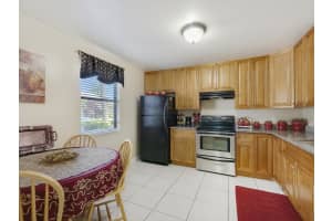 2105 Lakeview Dr W, Royal Palm Beach, FL 33411, Sold 08/10/18