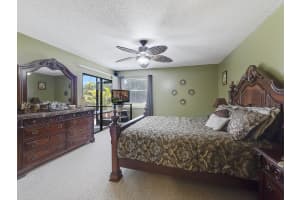 2105 Lakeview Dr W, Royal Palm Beach, FL 33411, Sold 08/10/18