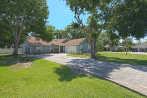 752 24th Square, Vero Beach, FL 32962, Sold 06/25/18