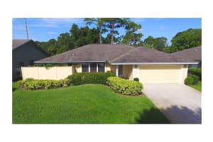 615 Fox Run SW, Vero Beach, FL 32962, Sold 06/29/18