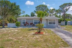 471 7th Ln SW, Vero Beach, FL 32962, Sold 09/21/18