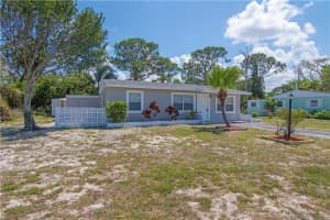 471 7th Ln SW, Vero Beach, FL 32962, Sold 09/21/18