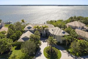 255 Riverway Dr, Vero Beach, FL 32963, Sold 03/04/20