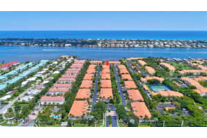 142 Las Brisas Cir, Hypoluxo, FL 33462, Sold 08/22/18