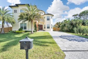 1002 N Atlantic Dr, Lantana, FL 33462, Sold 09/13/18