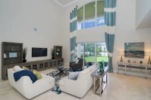 1002 N Atlantic Dr, Lantana, FL 33462, Sold 09/13/18