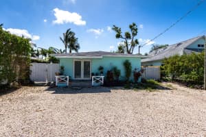 208 Jasmine St, Tavernier, FL 33070, Sold 08/24/18