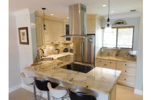 906 SW 9th St Cir, Boca Raton, FL 33486, Sold 10/18/18