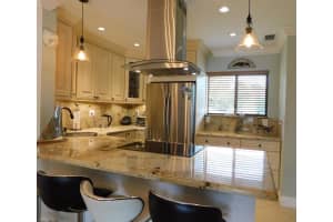 906 SW 9th St Cir, Boca Raton, FL 33486, Sold 10/18/18