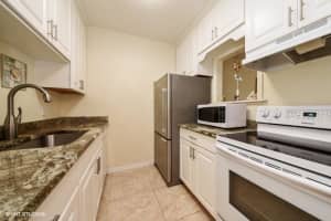 1001 NE 8th Ave, Delray Beach, FL 33483, Sold 10/02/18