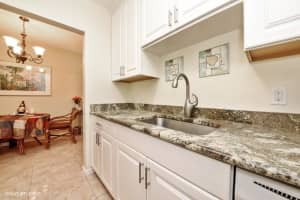 1001 NE 8th Ave, Delray Beach, FL 33483, Sold 10/02/18