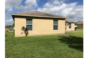 204 Rosewood Dr, Fort Pierce, FL 34947, Sold 01/16/19
