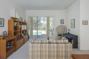 425 25th Ave SW, Vero Beach, FL 32962, Sold 06/29/18