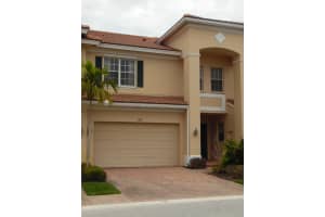 195 SW Walking Path, Stuart, FL 34997, Sold 12/04/18
