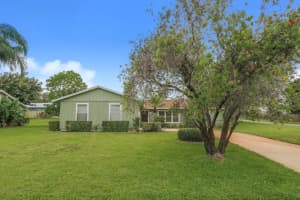 8852 SE Sandridge Ave, Hobe Sound, FL 33455, Sold 09/20/18