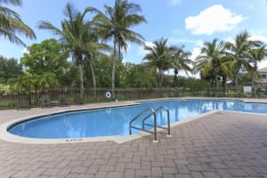 320 Crestwood Cir, Royal Palm Beach, FL 33411, Sold 06/18/18