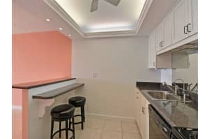 MLS# R10432363, Vero Beach, Florida 32963