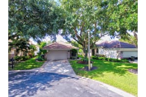 4690 Sherwood Forest Dr, Delray Beach, FL 33445, Sold 07/01/18