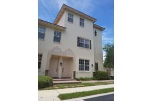 118 N Longport Cir APT A2, Delray Beach, FL 33444, Sold 08/21/18