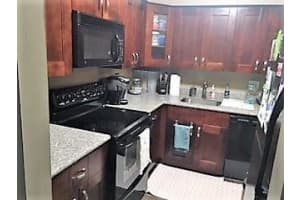 501 SE 8th St, Deerfield Beach, FL 33441, Sold 06/20/18