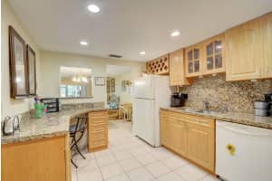 2152 Nova Village Dr, Davie, FL 33317, Sold 06/18/18