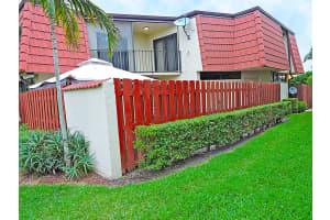 3818 Victoria Dr, West Palm Beach, FL 33406, Sold 08/17/18