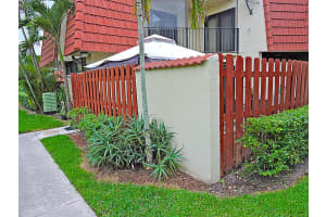 3818 Victoria Dr, West Palm Beach, FL 33406, Sold 08/17/18