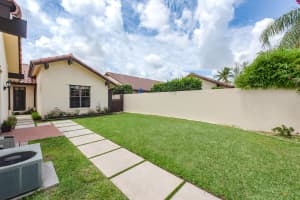 21695 San Simeon Cir, Boca Raton, FL 33433, Sold 07/23/18