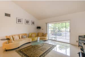 3053 N Oakland Forest Dr, Oakland Park, FL 33309, Sold 08/13/18