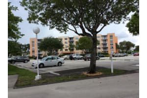 480 Executive Center Dr #2f, West Palm Beach, FL 33401, Sold 06/27/18