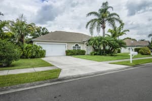 5230 Compass Pointe Cir, Vero Beach, FL 32966, Sold 08/31/18