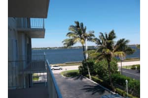 3230 S Ocean Blvd a101, Palm Beach, FL 33480, Sold 11/29/18