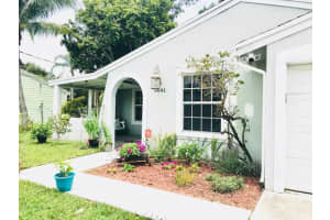 MLS# R10436565, West Palm Beach, Florida 33417