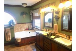 MLS# R10437652, Wellington, Florida 33414