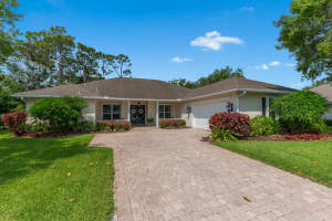 5405 Stately Oaks St, Fort Pierce, FL 34981, Sold 08/20/18