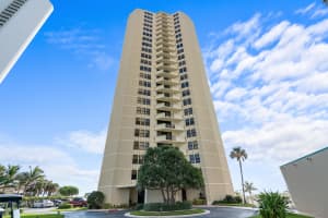 2800 N Ocean Dr, Riviera Beach, FL 33404, Sold 10/19/18