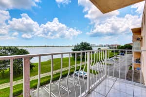 470 Executive Center Dr #4c, West Palm Beach, FL 33401, Sold 04/05/19