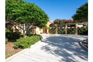 601 Lake Dr, Vero Beach, FL 32963, Sold 12/14/18