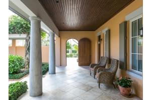 601 Lake Dr, Vero Beach, FL 32963, Sold 12/14/18