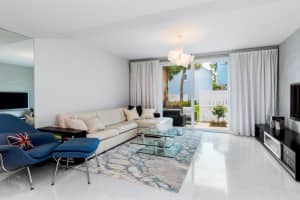1052 Jeffery St, Boca Raton, FL 33487, Sold 09/25/18