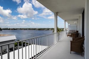 2150 Ibis Isle Rd Ph 4, Palm Beach, FL 33480, Sold 01/31/20