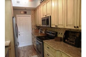 120 Village Walk Dr, Royal Palm Beach, FL 33411, Sold 08/20/18