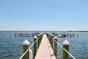 6240 E Mirror Lake Dr, Sebastian, FL 32958, Sold 08/24/18