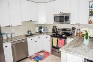 1010 NE 8th Ave #1a, Delray Beach, FL 33483, Sold 08/31/18