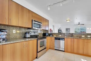 111 SE 1st Ave, Delray Beach, FL 33444, Sold 11/12/18